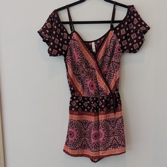 Xhilaration Romper Size Small - Picture 1 of 5